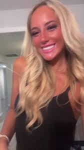 Samantha Mccarty's Instagram, Twitter & Facebook