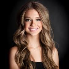 Ella Hurst's Instagram, Twitter & Facebook