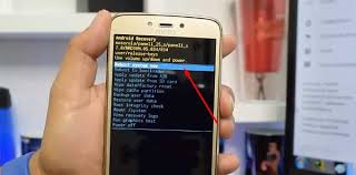 Also, your phone will be permanently unlocked even after firmware updates and you don't loose your warranty. Hard Reset Motorola Moto C Plus Formatear