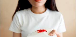 * kahak berdarah atau berwarna gelap seperti karat menunjukkan sesuatu yang lebih serius lagi. Punca Kahak Terjadi Awasi Warna Kahak Kerana Ia Petunjuk Kesihatan