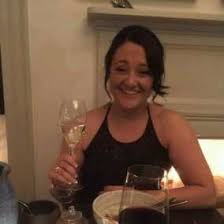 Danielle Hewetson (@daniellehewets1)