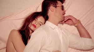 Emily Ratajkowski - Blurred Lines (Unrated Version) - Celebs Roulette Tube