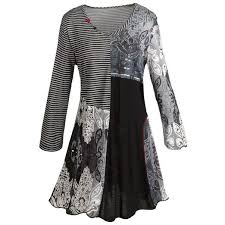 Black And White Women S Clothing Store Women S City Streets Asymmetrical Dip Hem 3 4 Sleeve Black And White Tunic Top Small Women Tunic Tops White Tunic Tops Tunic Tops