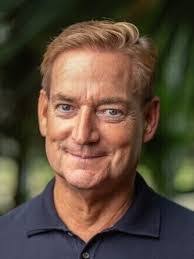 Dan Botez's Instagram, Twitter & Facebook