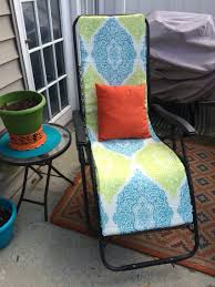 Diy Zero Gravity Chair Pad Made From Foam And An Indoor Outdoor Tablecloth This Was So Easy To Make And So Zero Gravity Chair Diy Indoor Chairs Creative Decor