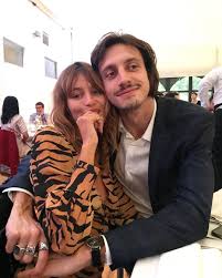 Mariage De Marc Dur Vive L Amour Et La Famille Romeo Elvis Elvis Chanteur