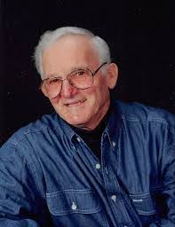 Daniel Sayre's Instagram, Twitter & Facebook