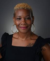 Andrea Williams's Instagram, Twitter & Facebook