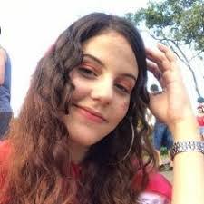 Alice Silveira's Instagram, Twitter & Facebook