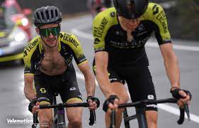 Yates is a sydney based artist slash 'inventor' who creates bizarre contraptions and innovations out of found materials. Giro D Italia Simon Yates Muss Giro Nach Positivem Corona Test Verlassen