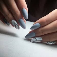 Gelnagel Grau Weiss Marmor Silber Glitzer Spitz Stiletto Nagel Nagel Machen Lassen Grauer Nagellack Nageldesign Weiss Silber