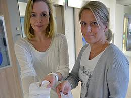 Unsere dienstleistungen im bereich zahnimplantate. Nahen Fur Sternenkinder Wenn Ein Bisschen Stoff Wurde Bringt Klinikum Dortmund