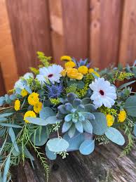 Wilshire boulevard is one of the main roads that runs from grand avenue in downtown los angeles to ocean avenue in the city of santa monica, connecting la's five business districts together. You Are My Sunshine In Oregon City Or Annabell S Garden Floral Design