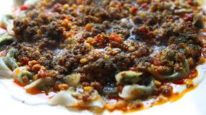 While afghan food bears some indian influence, as seen, for example in the use of spices like cardamom, cinnamon, cloves, turmeric and cumin, it doesn't. Top 8 Afghan Foods That Will Keep You Smell Your Fingers All Day Flavorverse
