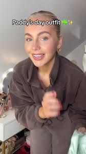 Hope everyone had a class St.Patricks day ☘️✨ full fit is @getthattrend !!!  Obsessed!! #getdressedwithme #stpatricksday #stpaddysday #belfast  #northernireland