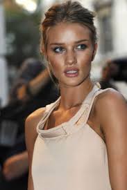 Natural Dramatic: Rosie Huntington Whiteley Style