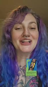 Kelly Tabor's Instagram, Twitter & Facebook