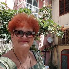 Spectacol vizual inedit în grădina Palas: 21 de instalații realizate din  mii de flori naturale, în cadrul evenimentului „Florall