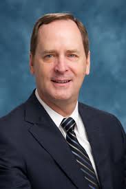 Distinguished Alumni, GOLD Honorees Deliver Commencement Address at VSU:  MEET KEVIN BELL