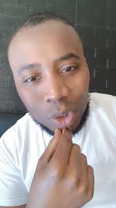 Moun ki entèrese avèw la toujou ap veye lèw an liy, li pap janm neglije  apèl ak mesaj ou. paulo motivation , SHALOM !