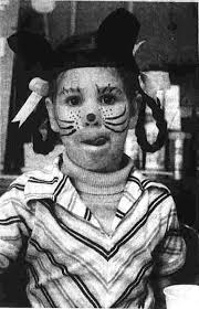 WOODUND Police searching hills for suspected murderer