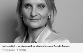 Anneke Brouwer Systemisch Sprekerscoach & Stem Professional