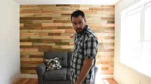 Once a '70s staple, the wood accent wall has been reinvented into something not the least bit dowdy. How I Made An Awesome Reclaimed Wood Accent Wall With Timberchic Youtube