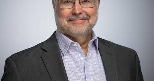 Michael Leachman's Instagram, Twitter & Facebook