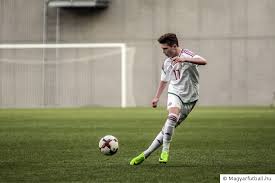 Kevin csoboth is currently playing in a team sl benfica b. Csoboth Kevin Pecs 2000 06 20 Szemelyek Magyarfutball Hu A Magyar Labdarugas Adatbazisa