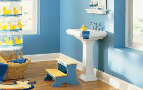 A sleek light blue half wall and bright blue towels for a contemporary bathroom. 18 Cool Blue Kids Bathroom Design Ideas
