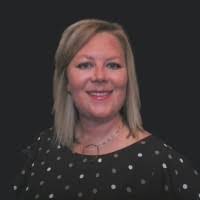 Kari Mckinney's Instagram, Twitter & Facebook