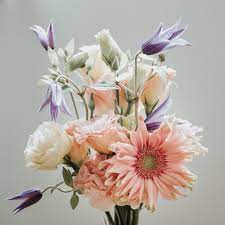 Short commercial movie for a startup for lovers based in hong kong. More Than Flowers Home Facebook