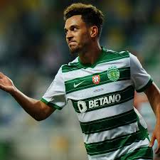 O jovem extremo de apenas 15 anos foi chamado por carlos carvalhal para integrar os trabalhos dos. O Tesouro Foram Os Adeptos Mas No Pote De Ouro Estava A Supertaca A Cronica Do Sporting Sp De Braga Observador