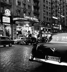 Foto De La Gran Via De Madrid En Los Anos 50 Fotos Antiguas Madrid Fotos Antiguas Fotografia Antigua