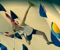 Janja garnbret (born march 12, 1999) is a slovenian rock climber and sport climber who has won multiple lead climbing and bouldering events. Janja Superior On Too Hard Boulders 8a Nu News