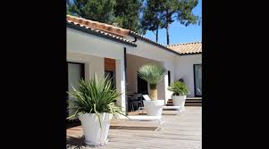 Dans Les Landes Une Jolie Maison Contemporaine De 155 M Igc Construction Jolie Maison Maison Contemporaine Design Exterieur De La Maison