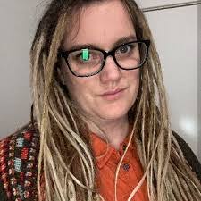 Carly Meade's Instagram, Twitter & Facebook