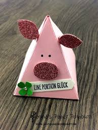 Neue Schweine Braucht Das Land Neues Gluck Auch Neujahr Goodies Mit Ringelschwanzchen Janina S Paper Potpourri Glucksschweinchen Basteln Basteln Silvester Mitbringsel