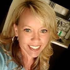 Sandra Dilley's Instagram, Twitter & Facebook