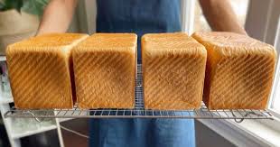 You know how when you walk into an asian bakery there's this awesome smell? Japanese Style Shokupan Is The Hottest Bread In Toronto Right Now Canada S Internet Notification Center
