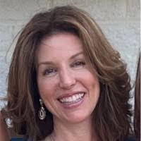 Kelli Powell's Instagram, Twitter & Facebook