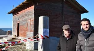 Affitto monolocale di 70 mq, sala con angolo cottura e bagno, 2 posti letto a passoscuro. Demolite Le Case Abusive Costruite Sulla Duna A Passoscuro Di Fiumicino