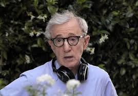 Kun Woody Allen ei saa unta, hän alkaa miettiä täydellistä murhaa ja  ryöstöä