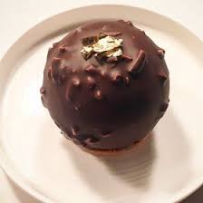 Boule D Amour Chocolat Noir Praline Amandes Boule Chocolat Douceurs Et Friandises Chocolat