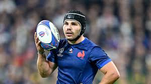 Antoine Dupont, 27 ans, se confie en privé sur sa vie personnelle : "Je ne  vais pas te mentir"