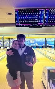 Bowling: Hammond's Loupe fires 804 series