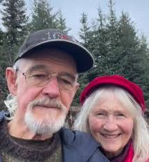 Joe Hollister drove down from Minnesota to visit with BONNIE and me. He  used to live in Homer, that's where I first met him and got to know him. He  used to