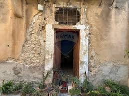 Property for sale, Via Pietro Amore, Modica, Italy: detached houses —  idealista, no. 1 in Italy