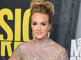 Carrie underwood shared her first closeup selfie since her accident in november 2017. Carrie Underwood Instagram Photo Showing Face After Getting Stitches