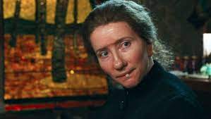Emma thompson is as unstarry a film star as you will find. Emma Thompson Co Writing And Directing Nanny Mcphee Stage Musical By Rachel Montpelier Women And Hollywood Medium